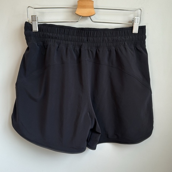Lululemon Choose a Side Reversible Super-High Rise Short 4" SZ 8 - Picture 4 of 8